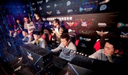 英雄联盟lpl比赛怎么赌队_lol输一把比赢的分多_S14英雄联盟全球总决赛电竞赛事竞猜